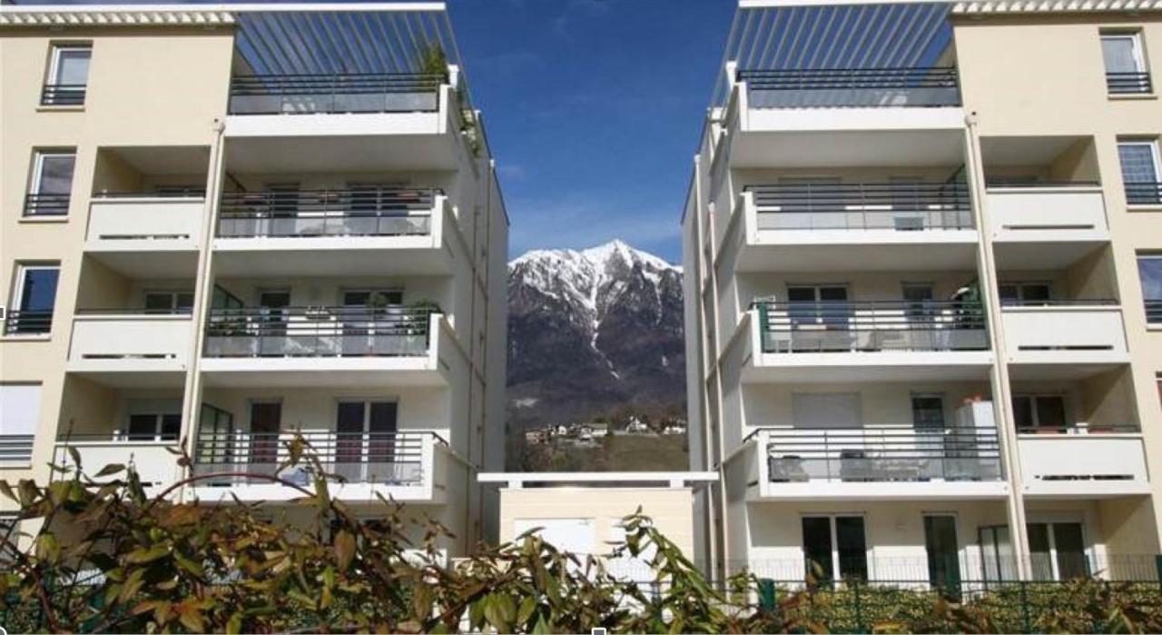 L Edelweiss Et Sa Piscine Apartment Албервил Екстериор снимка