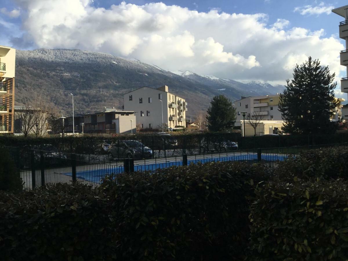 L Edelweiss Et Sa Piscine Apartment Албервил Екстериор снимка