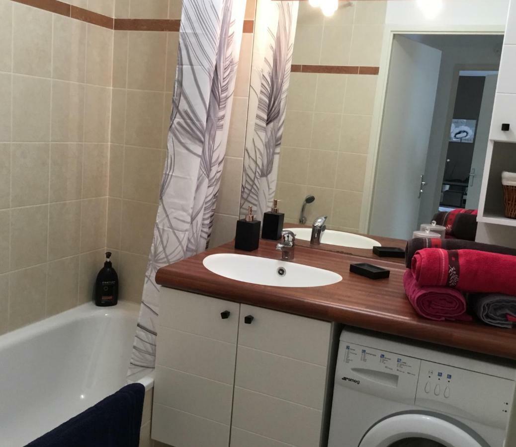 L Edelweiss Et Sa Piscine Apartment Албервил Екстериор снимка